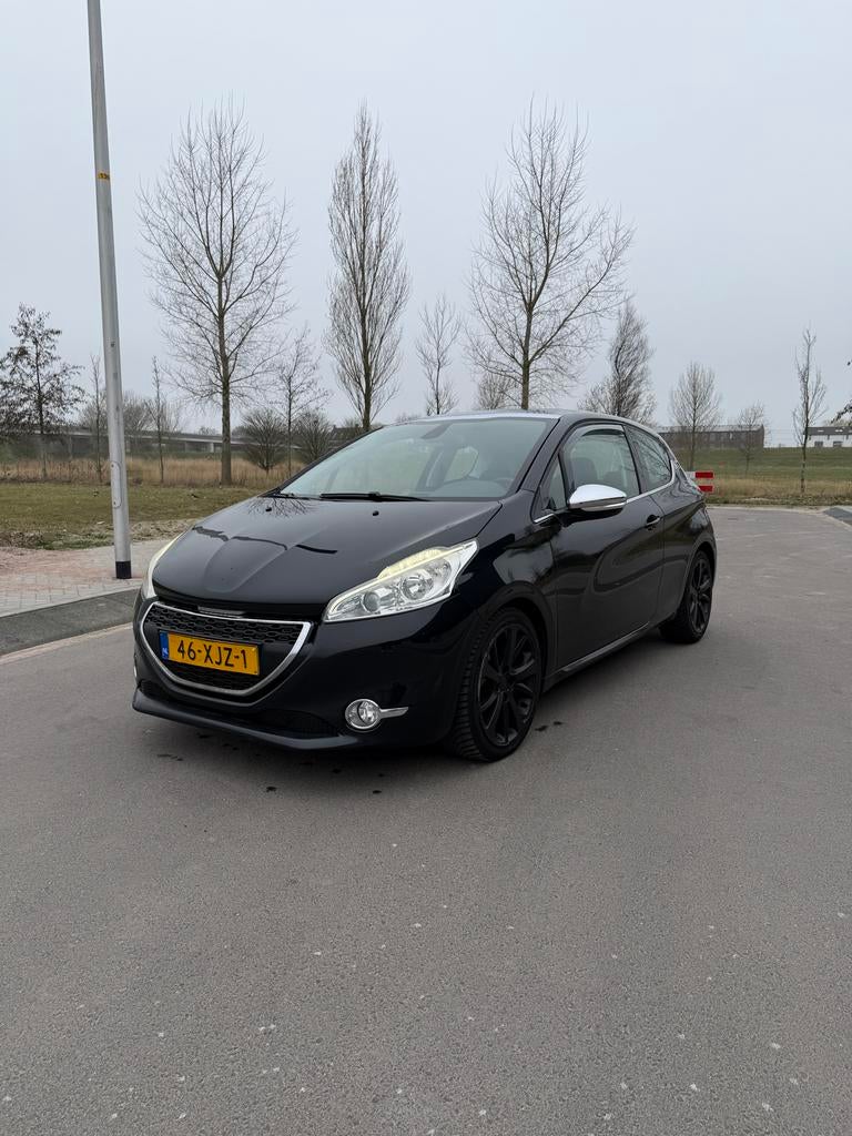 Peugeot 208 1.6 VTI 88KW/120PK 3-D 2012 Zwart, Auto's, Voorwielaandrijving, 4 cilinders, 1055 kg, Origineel Nederlands