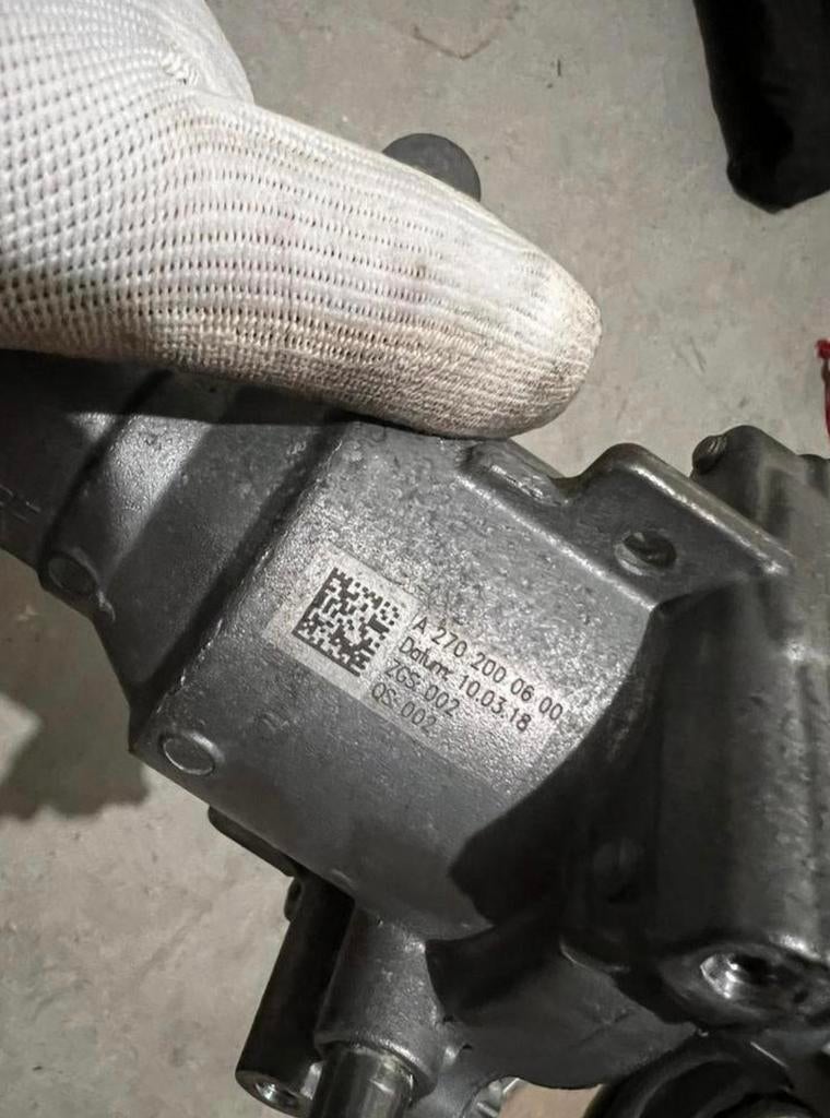 Mercedes Benz W176 C117 waterpomp koelingspomp A2702000600, Auto-onderdelen, Ophanging en Onderstel, Ophalen of Verzenden