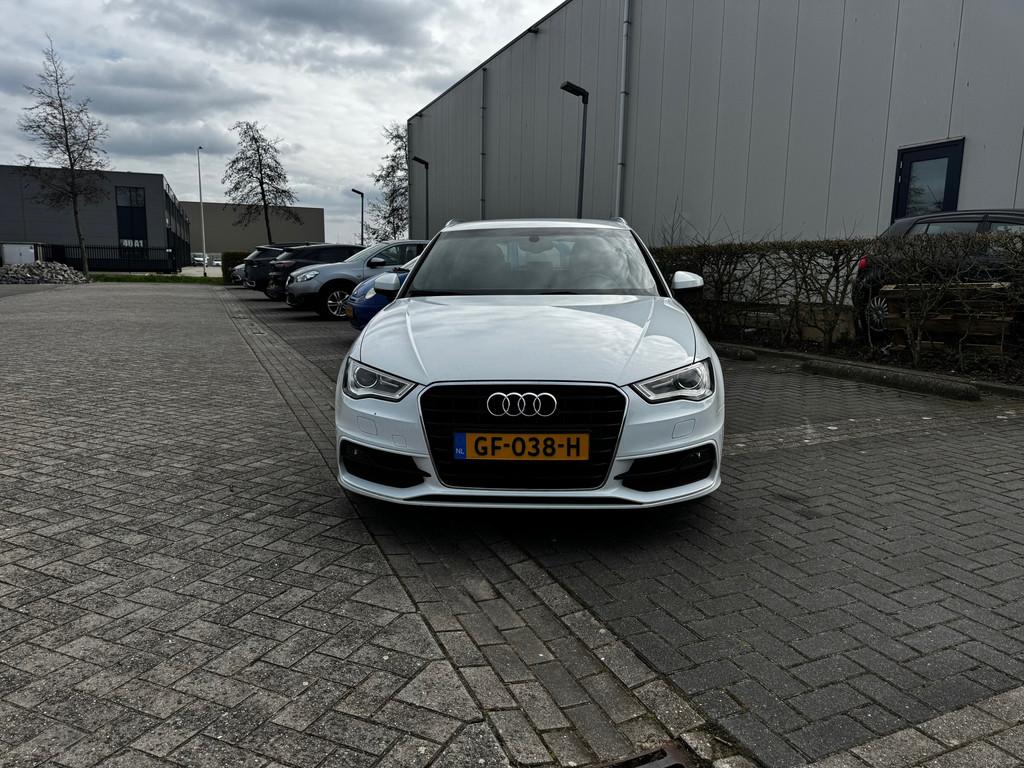 Audi A3 Sportback 1.4 TFSI CoD Ambition Pro Line S INCL NWE, Gebruikt, 150 pk, Wit, Origineel Nederlands
