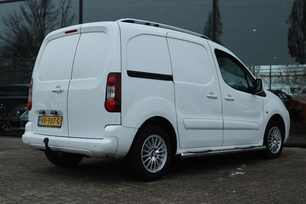 CITROEN BERLINGO 1.6 HDI 500 CLUB | TREKHAAK | NAVI | 3-ZITS, Voorwielaandrijving, Euro 5, Stof, Gebruikt