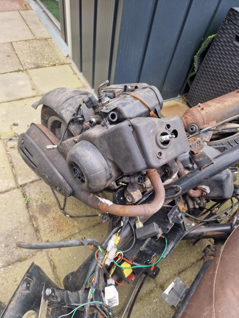 Piaggio 2t 50cc blok, Fietsen en Brommers, Brommeronderdelen | Scooters, Zo goed als nieuw, Piaggio, Blok, Ophalen