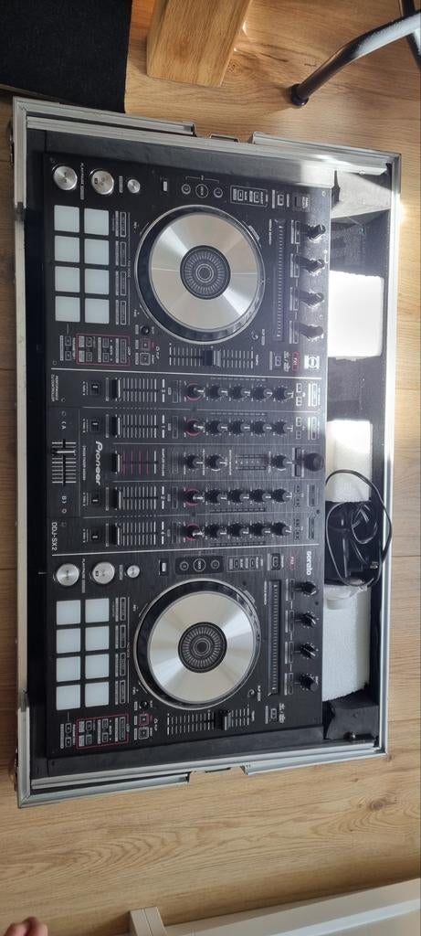 Pioneer DDJ SX2 draaitafel in flightcase - Topconditie, Ophalen, Zo goed als nieuw, Draaitafel, Pioneer