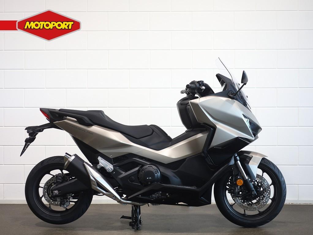 Honda NSS 750 FORZA (bj 2026), Scooter, Doornveld 180
B 1731  ZELLIK, BE, Bedrijf, Mc.benelux@honda-eu.com