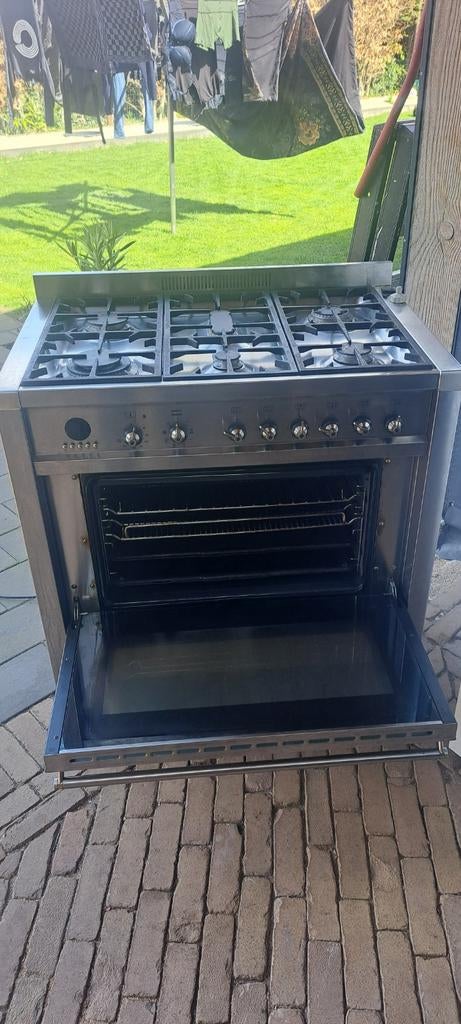 Smeg fornuis met oven, Ophalen