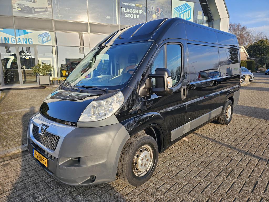 Peugeot Boxer 330 3.0 HDI L2H2 160 PK * NAP * Airco * Luchtv, Voorwielaandrijving, Stof, Gebruikt, Zwart