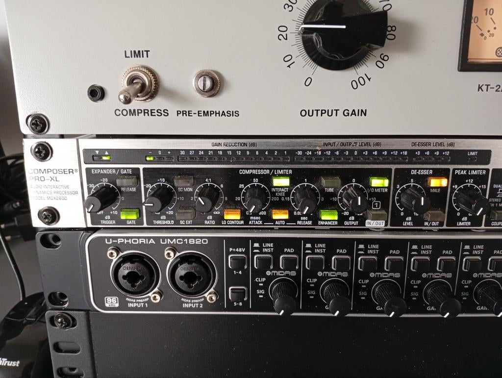 Behringer Composer Pro-XL MDX2600, Ophalen, Zo goed als nieuw