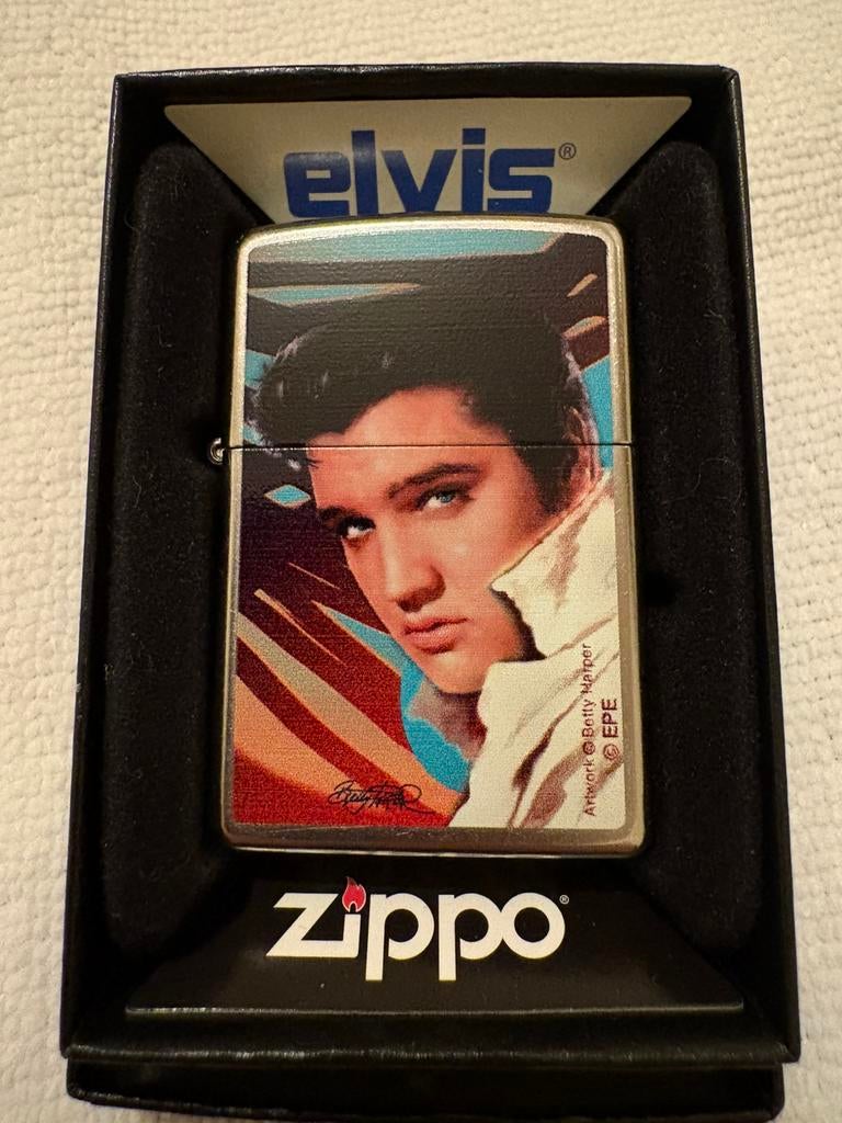 ZIPPO: ELVIS PRESLEY,  BETTY HARPER., Verzamelen, Ophalen of Verzenden, Nieuw, Aansteker