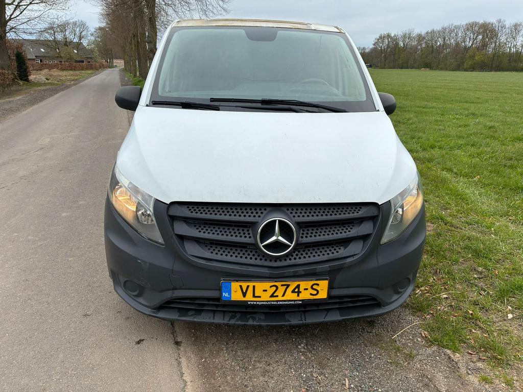 Mercedes-Benz Vito 111 2015 airco, Stof, Zwart, 4 cilinders, Wit