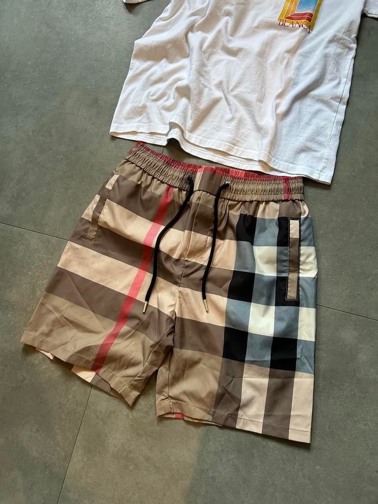 Burberry shorts maat S, Ophalen of Verzenden, Gedragen, Maat 46 (S) of kleiner, Beige