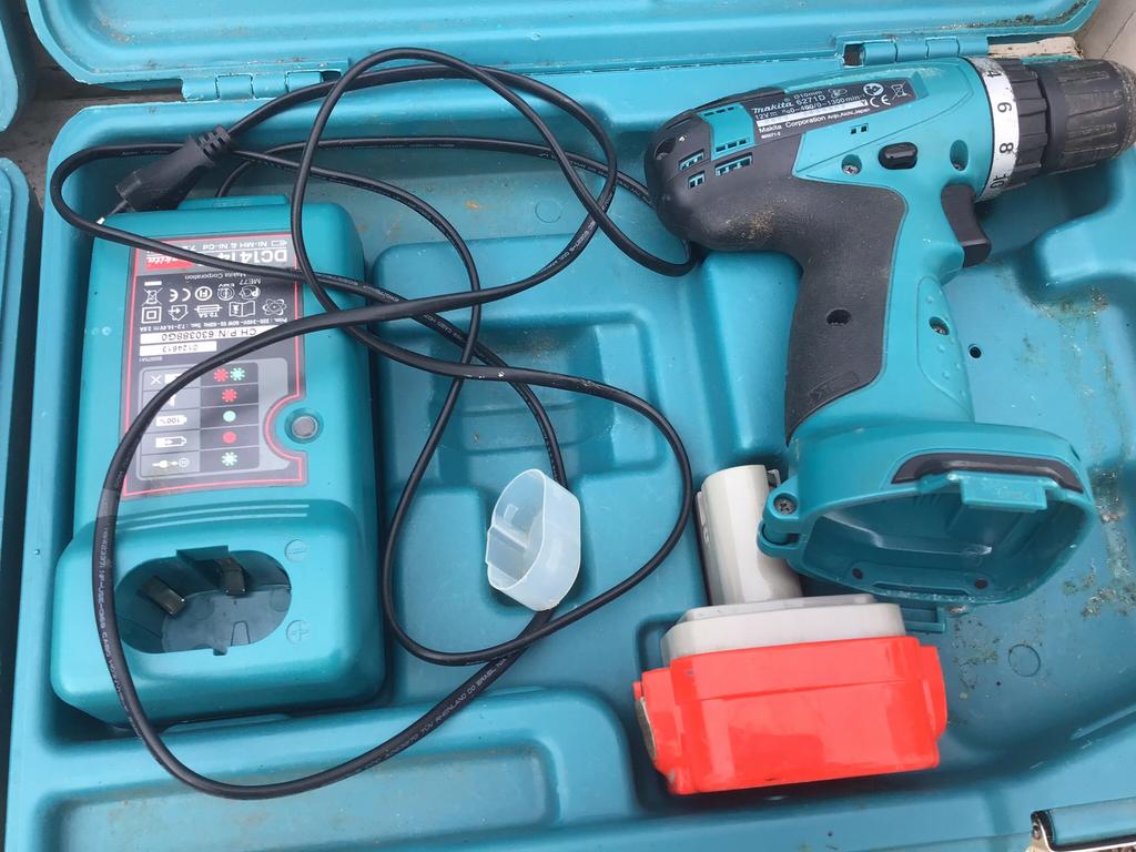 Makita, Ophalen of Verzenden, Gebruikt, Boormachine