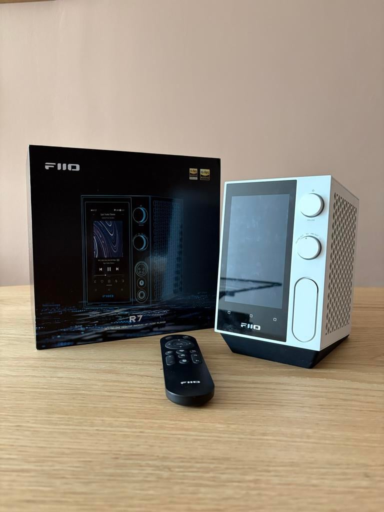 FiiO R7 Desktop Streamer/DAC/AMP met extra afstandsbediening, Ophalen of Verzenden, Zo goed als nieuw