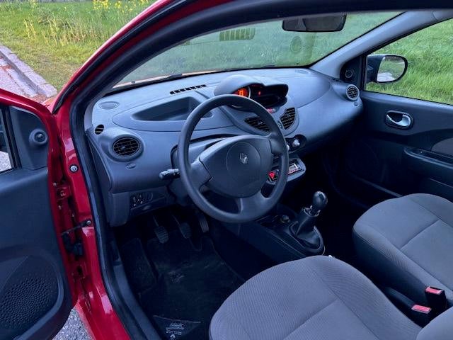 Renault Twingo 1.2 Authentique 3-Drs Airco Electr. pakket Au, Voorwielaandrijving, Gebruikt, 31 €/maand, 4 cilinders