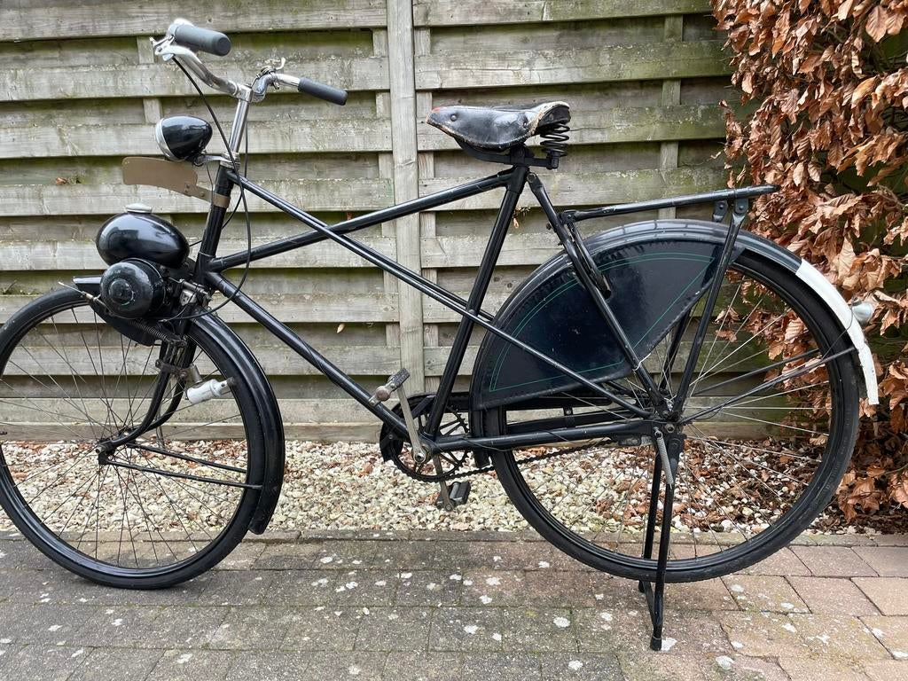 Juncker kruisframe met Berini hulpmotor, Fietsen en Brommers, Ophalen, Jaren '50