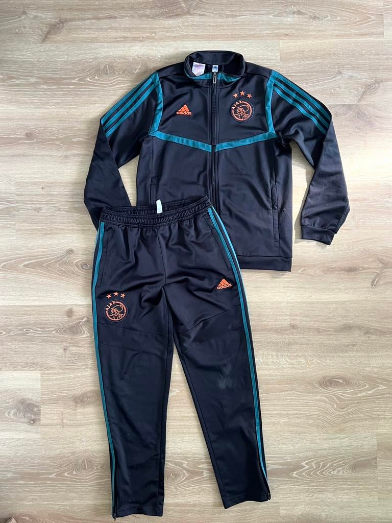Ajax zwart Adidas trainingspak 19/20 Maat 152, Gebruikt, Jongen of Meisje, Sport- of Zwemkleding, Ophalen of Verzenden