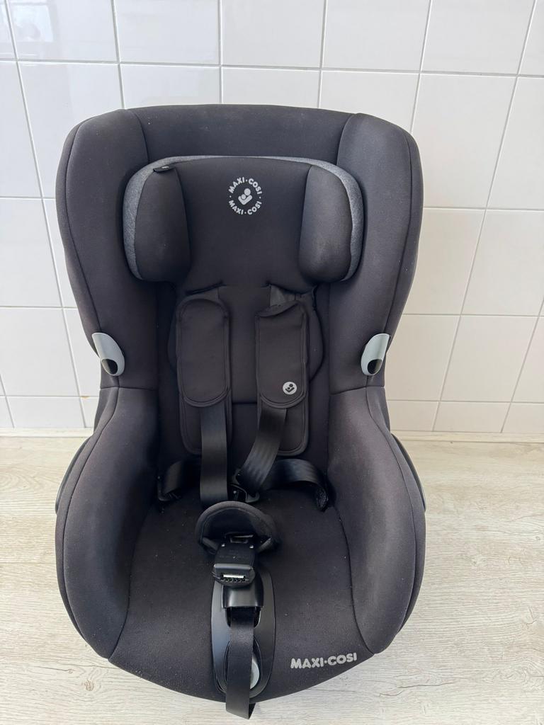 Maxi Cosi Axiss Authentic Black autostoel (9-18 kg), Kinderen en Baby's, Autostoeltjes, Autogordel, Verstelbare rugleuning, 9 t/m 18 kg
