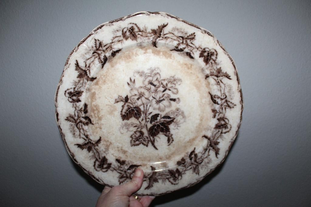 SALE Groot antiek serveerbord Althea - Boch Freres beboterd, Antiek en Kunst, Antiek | Servies los, Ophalen of Verzenden