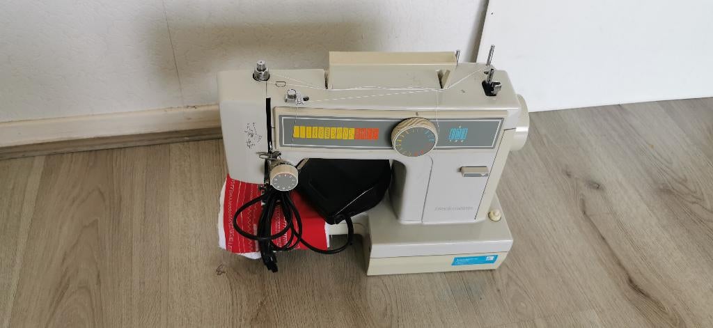 Naaimachine Beckmann 821 Zo goed als nieuw, Ophalen of Verzenden, Zo goed als nieuw, Naaimachine, Overige merken