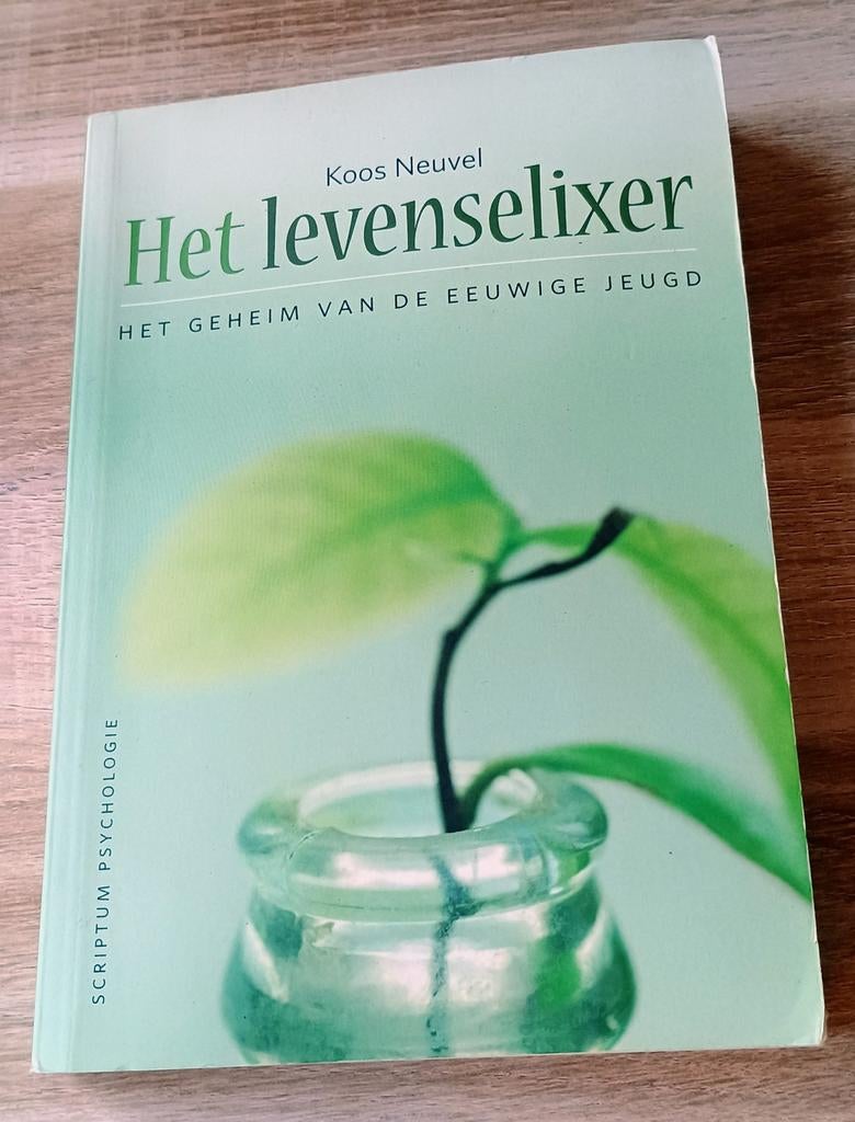 K. Neuvel - Het levenselixer, Ophalen of Verzenden, Zo goed als nieuw, K. Neuvel