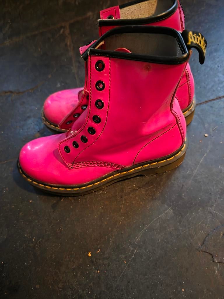 Roze Dr. Martens zonder veters - Zo goed als nieuw!, Lage of Enkellaarzen, Ophalen of Verzenden, Zo goed als nieuw, Dr Martens