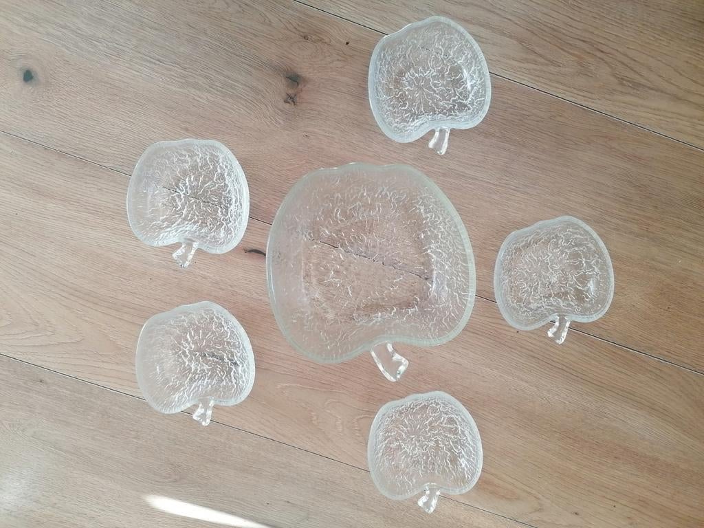 Glazen appel schalen, Huis en Inrichting, Ophalen of Verzenden, Overige stijlen, Glas, Schaal of Schalen