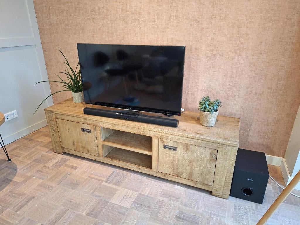 Tv meubel / tv dressoir, Ophalen, 150 tot 200 cm, Eikenhout, Zo goed als nieuw