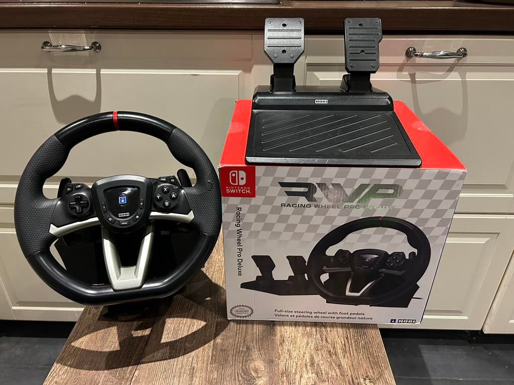 Nintendo Switch + PC Hori race stuur en pedalen en flippers, Spelcomputers en Games, Spelcomputers | Nintendo Consoles | Accessoires
