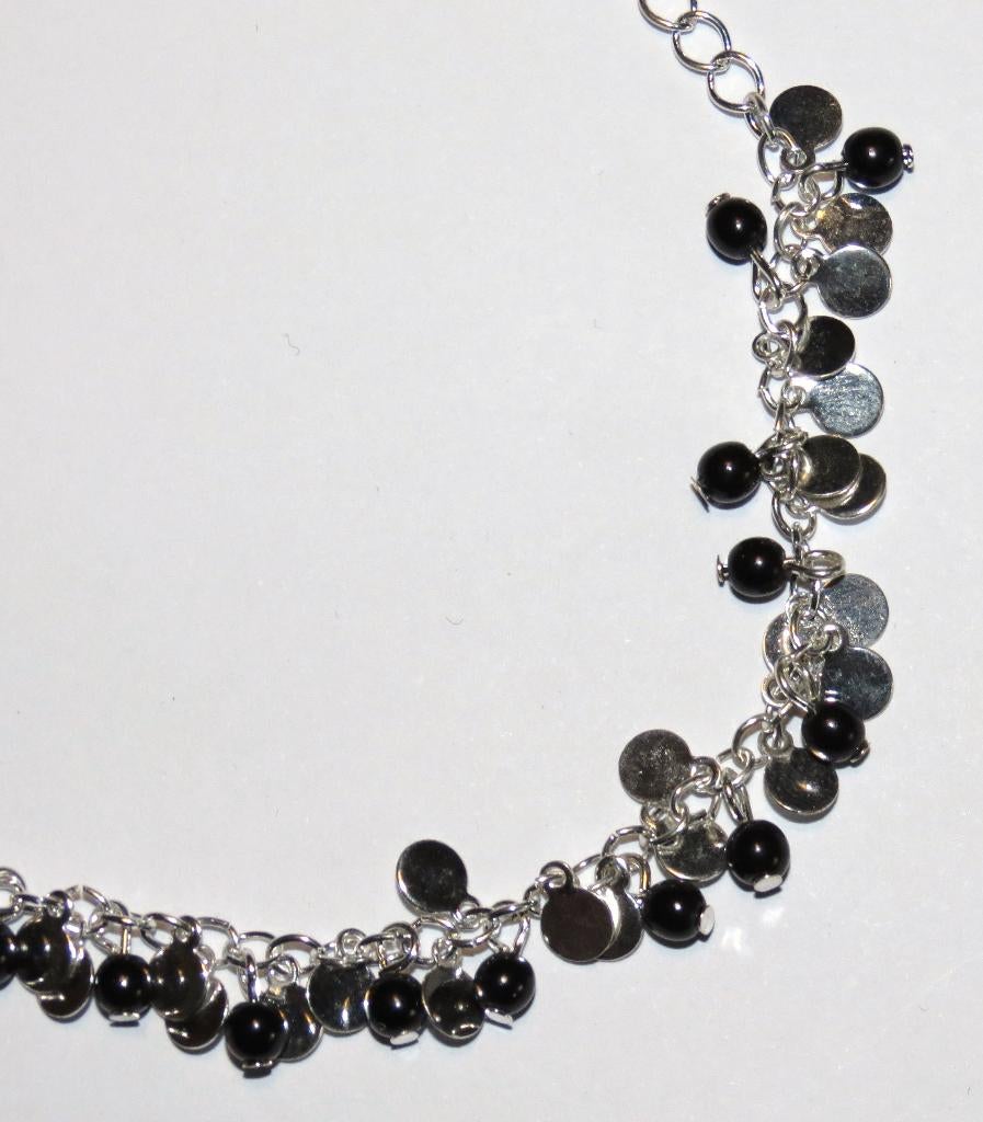 Ziverkleurig enkelbandje met zwarte kralen  25cm, Sieraden, Tassen en Uiterlijk, Armbanden, Nieuw, Overige materialen, Zwart, Met bedels of kralen