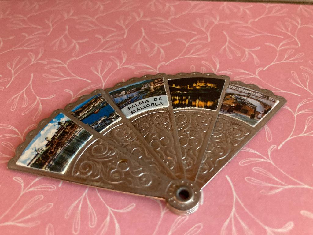 Metalen waaier Palma de Mallorca, Ophalen of Verzenden, Zo goed als nieuw, Poppenhuis