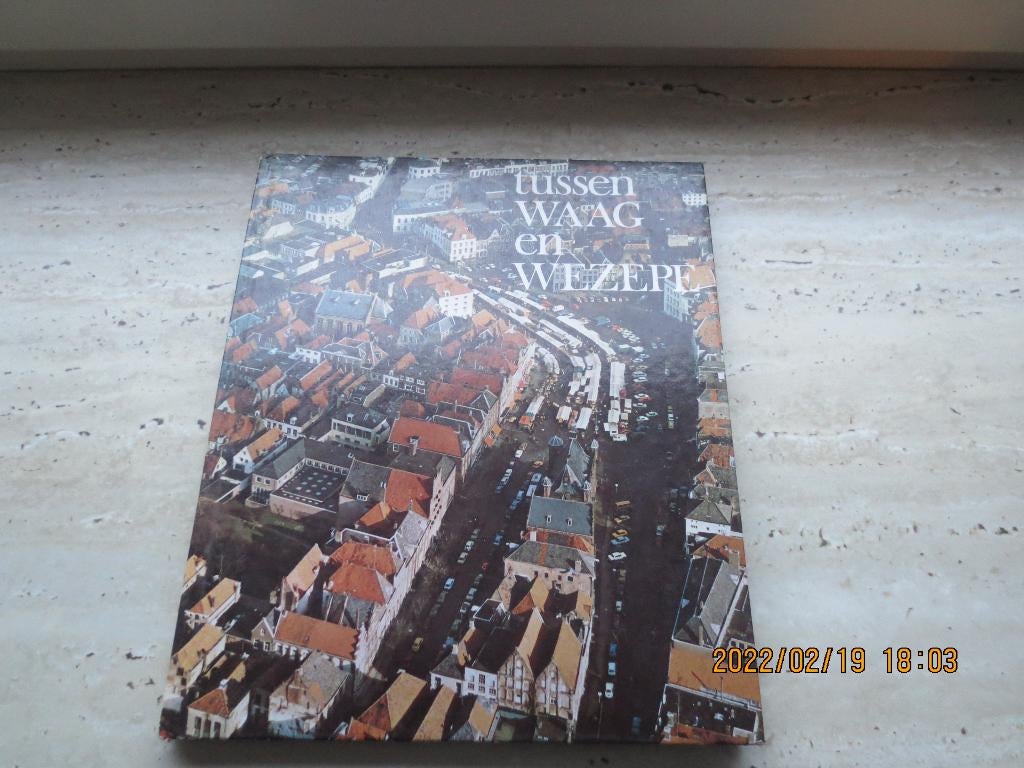 Tussen Waag en Wezepe (bij Deventer), Ophalen of Verzenden, Zo goed als nieuw