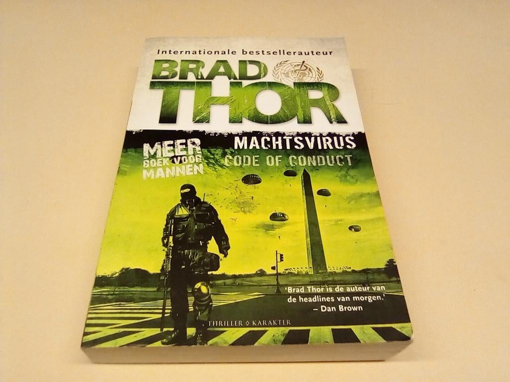 brad thor /// machtvirus ///, Boeken, Ophalen of Verzenden, Zo goed als nieuw