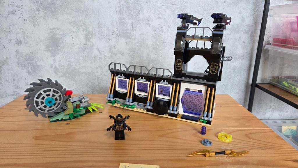 Lego 76103 Corvus glaive thresher attack, Ophalen of Verzenden, Zo goed als nieuw