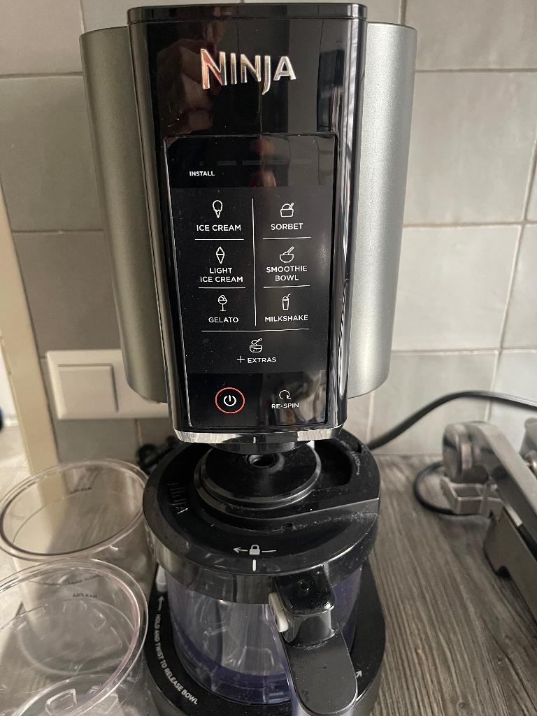 Ninja Ice Cream Machine, Ophalen of Verzenden, Zo goed als nieuw