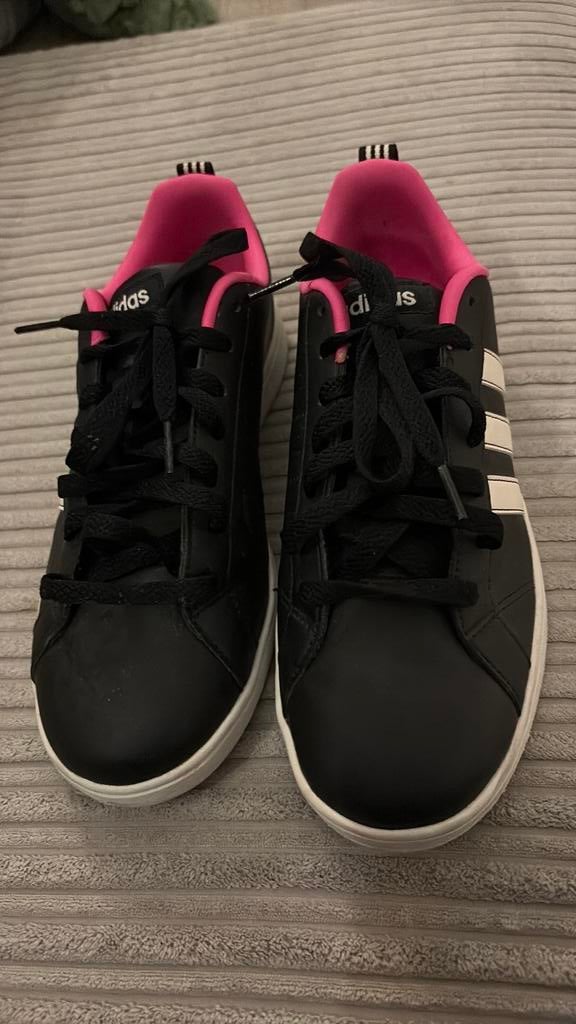 Adidas gympen, Kleding | Dames, Ophalen of Verzenden, Zo goed als nieuw, Sneakers of Gympen