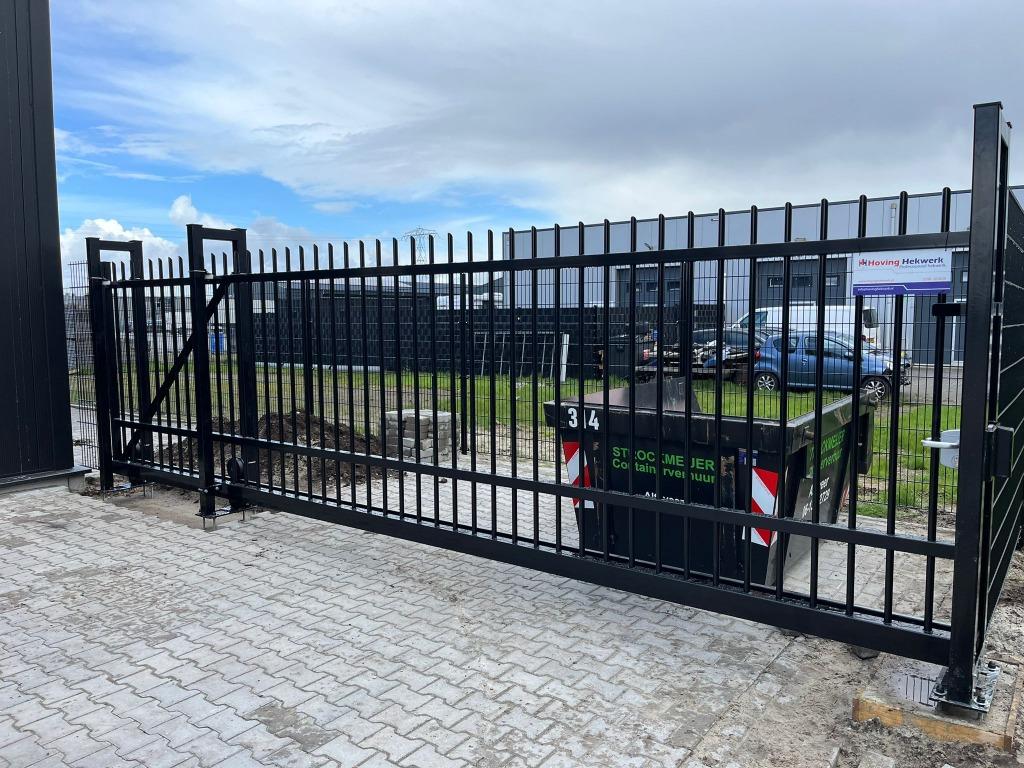 Schuifpoorten, Ophalen, Nieuw, IJzer, Spijlenhekwerk