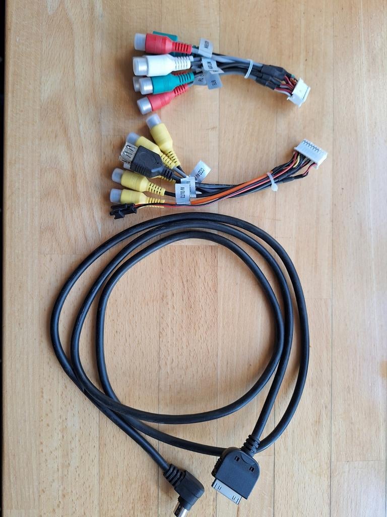 2-din autoradio Aansluitset Kabelboom, Ophalen of Verzenden, Gebruikt, Minder dan 2 meter, Overige kabels