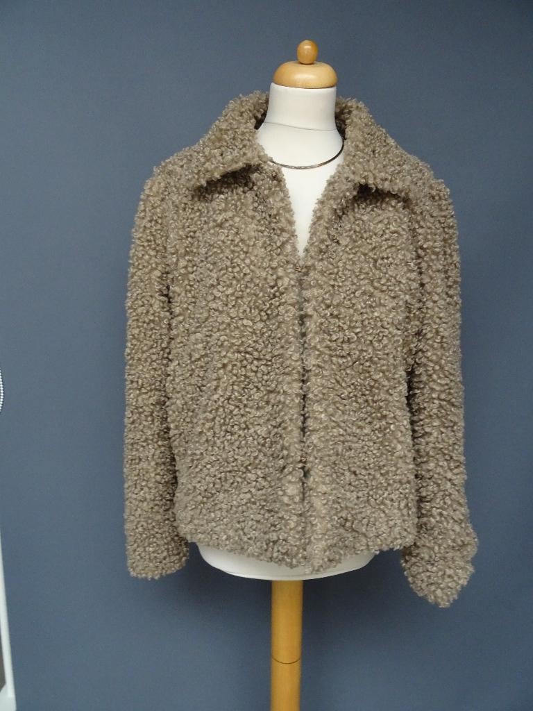 NORAH maat 40, gevoerd "bont"jasje., Maat 38/40 (M), Beige, Ophalen of Verzenden, Zo goed als nieuw