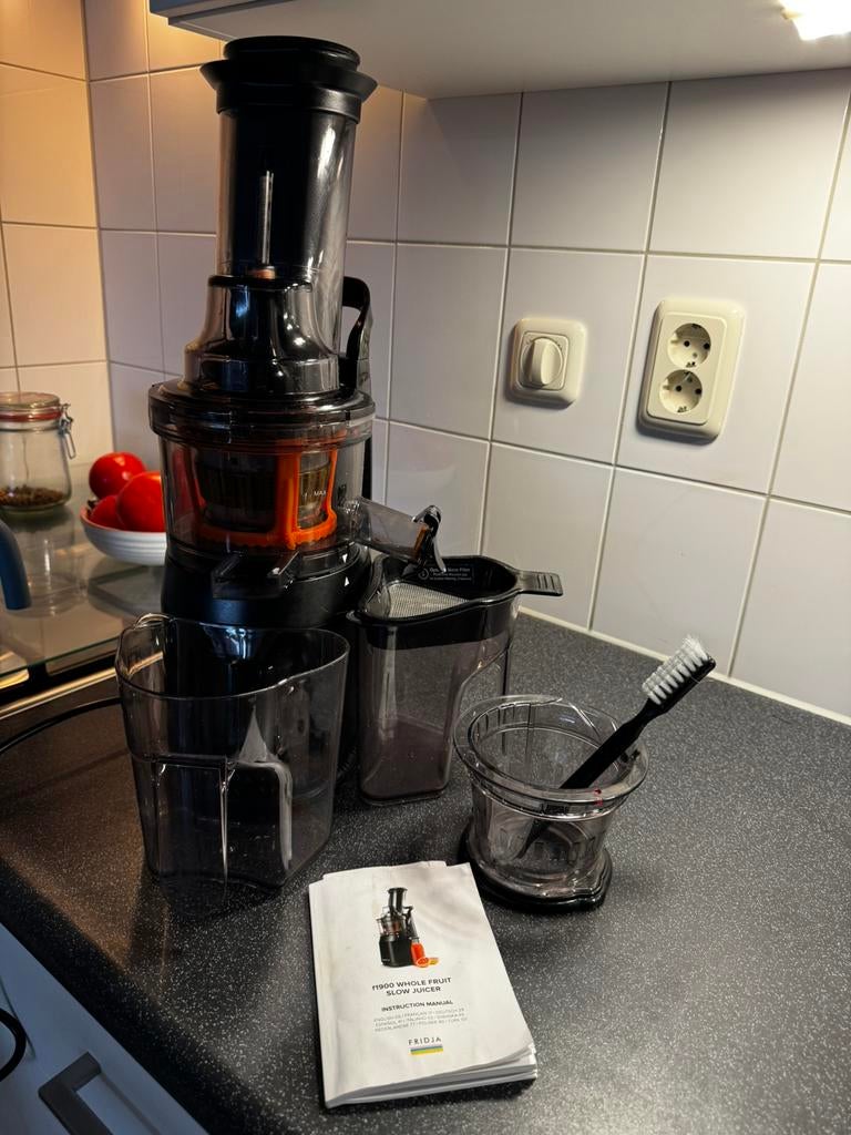 Juicer Fridja slow juicer: een krachtige mastixeer pers!, Witgoed en Apparatuur, Juicers, Zo goed als nieuw, Verzenden