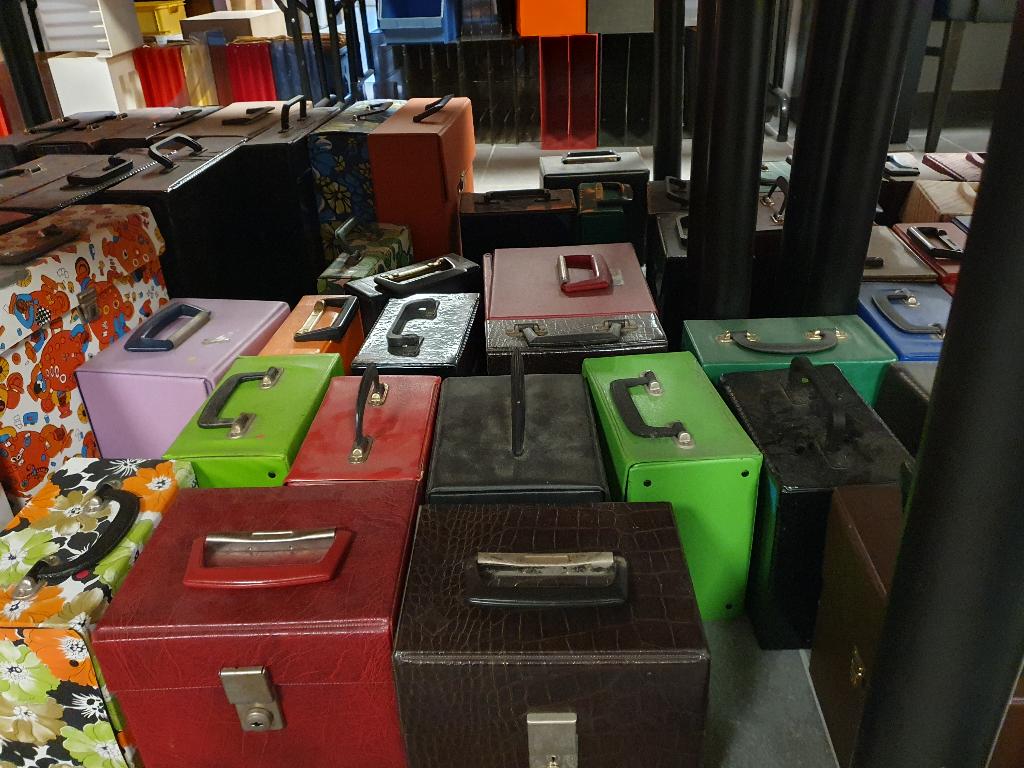 Diverse opbergkoffers voor 45T Singles en 33T LPs, Ophalen, Gebruikt