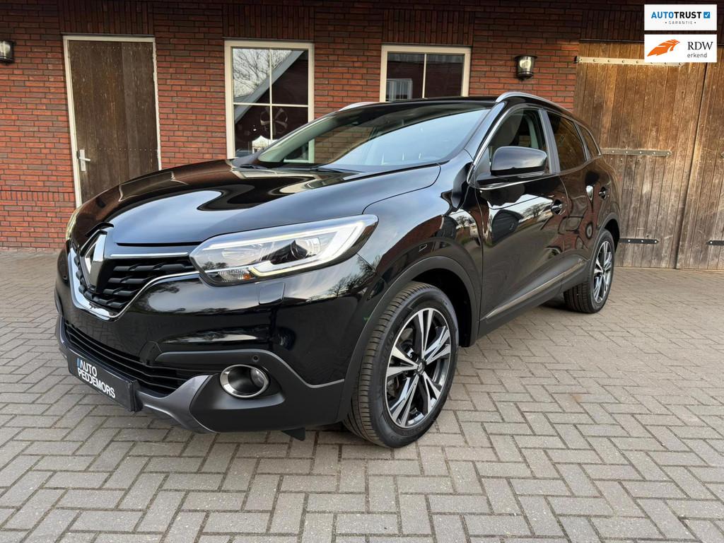 Renault Kadjar TCe 130 | Camera| PDC| Keyless| Half leder, Voorwielaandrijving, Zwart, 4 cilinders, Zwart