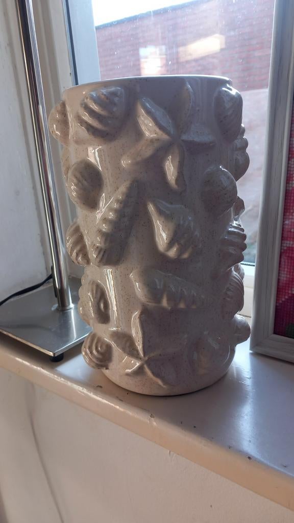 Vaas met schelpen, Huis en Inrichting, Woonaccessoires | Vazen, Ophalen, Overige kleuren, Glas, Minder dan 50 cm