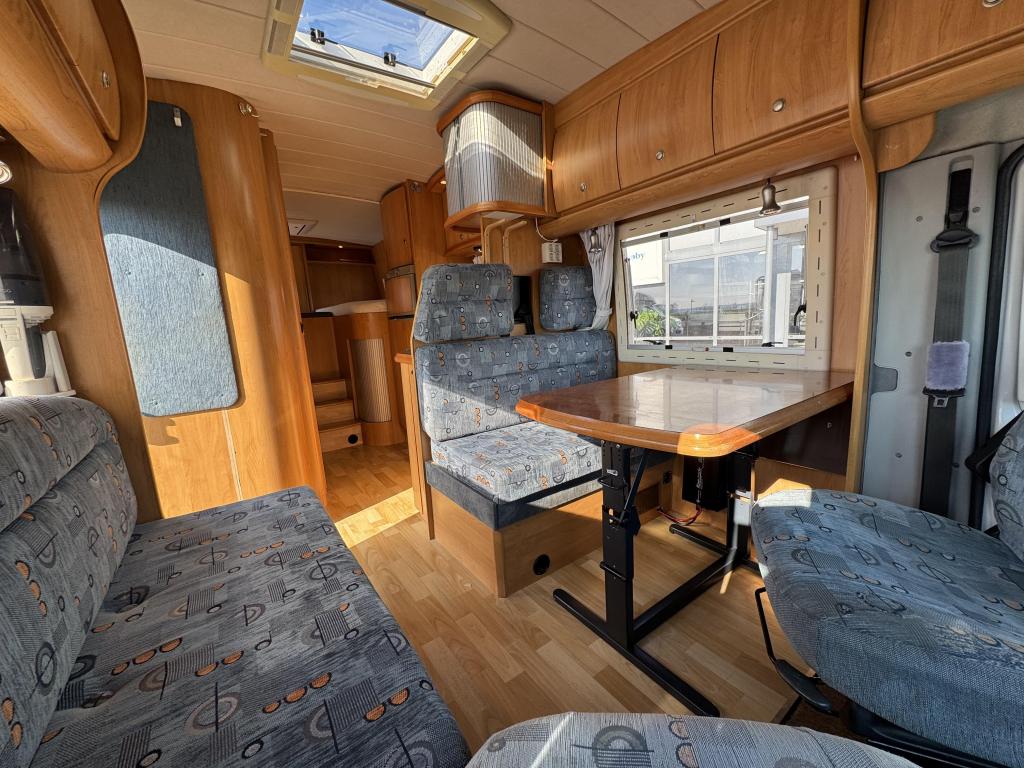 Hobby GES 690 Enkele bedden Koopje PAASSHOW 2000 KORTING, Caravans en Kamperen, Campers, Ringverwarming, Fiat, Hobby, Airbags