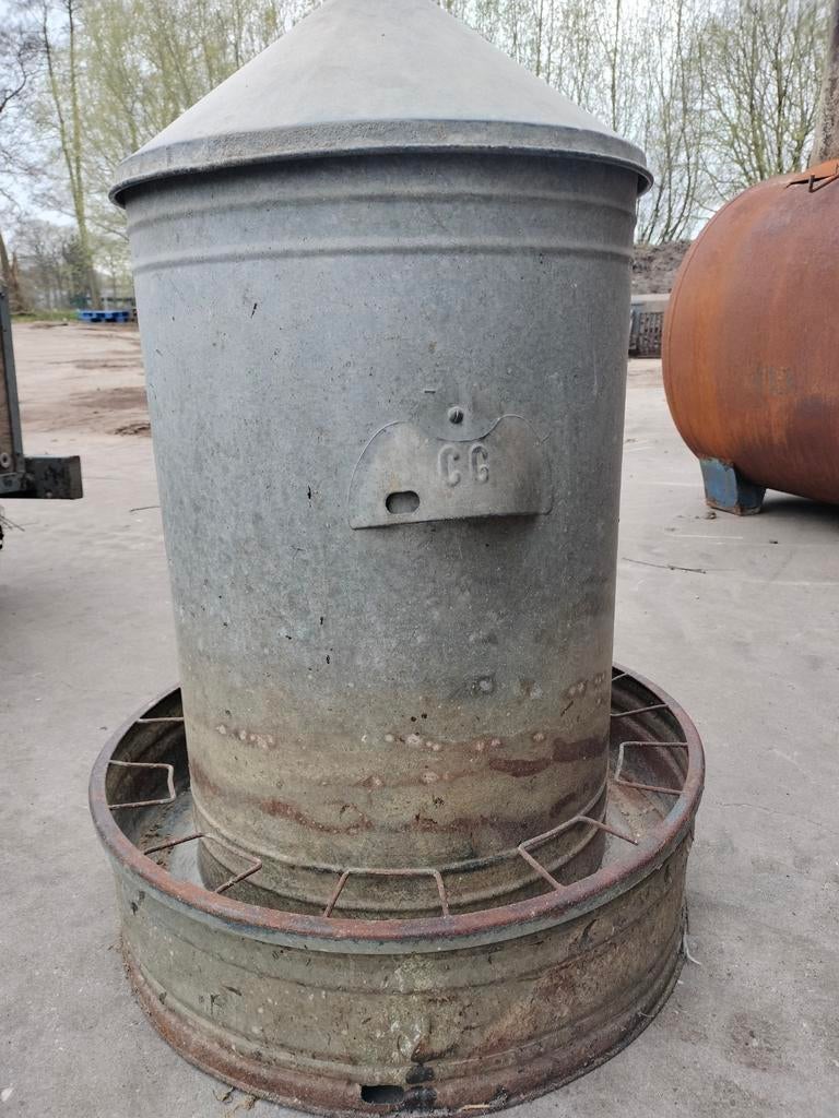 Te koop zinken voerton, Dieren en Toebehoren, Ophalen, Gebruikt, Drinken en Voederen
