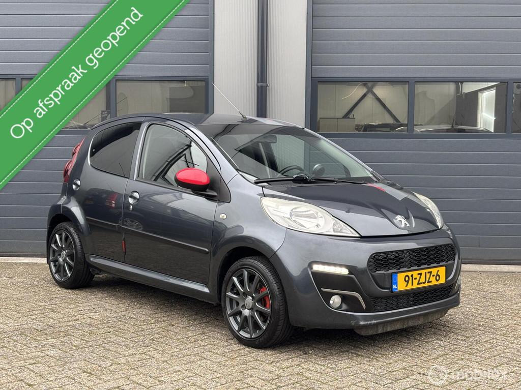 Peugeot 107 1.0 Black & Silver Sport Uitvoering, Voorwielaandrijving, Euro 5, Elektrische ramen, 4 stoelen
