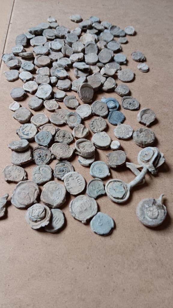 Verzameling antieke zegelloodjes - Diverse soorten, Ophalen, Gebruikt