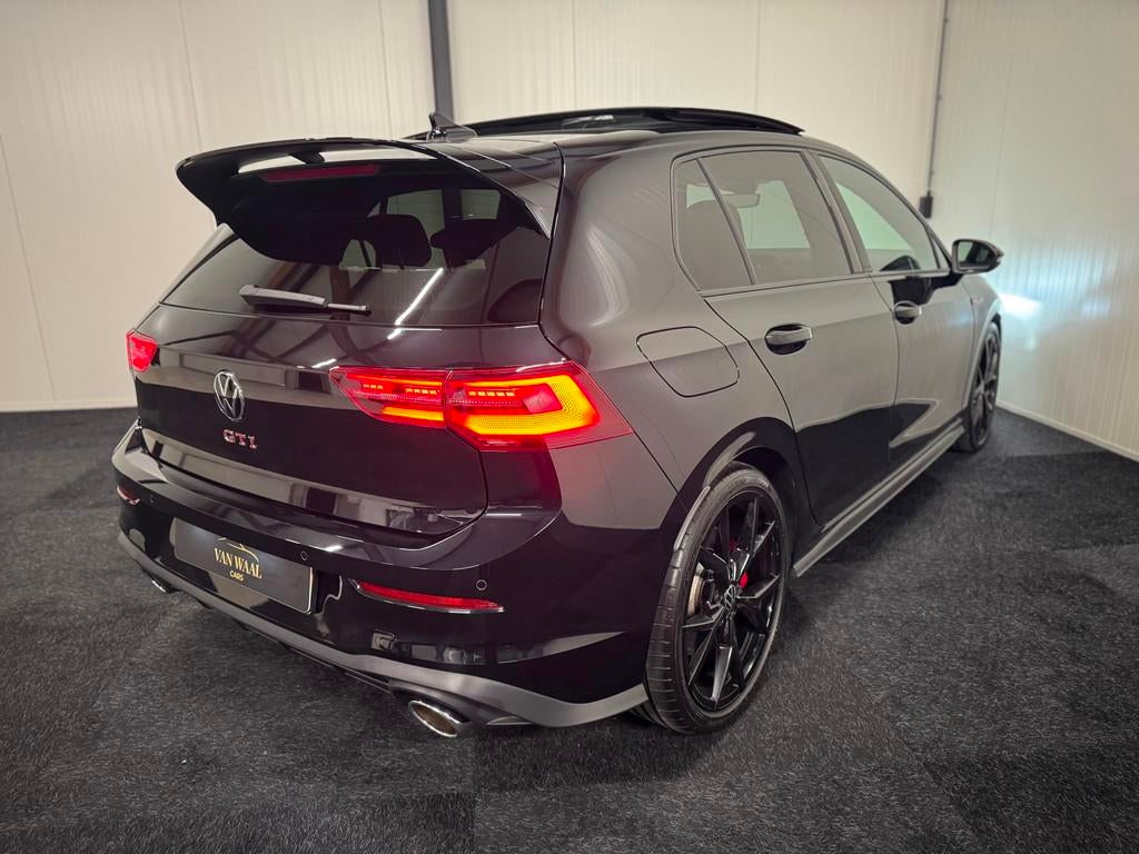 Volkswagen GOLF 2.0 TSI GTI Clubsport 2023 300PK PANO/HUD/IQ, 15 km/l, 4 cilinders, 1984 cc, Alcantara