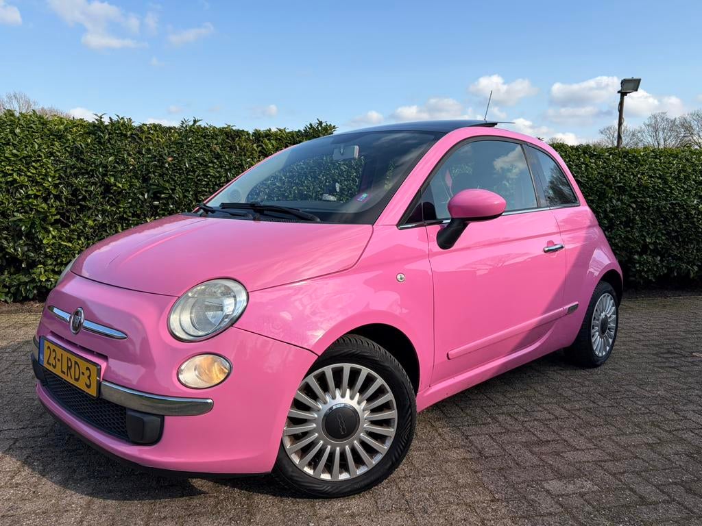 Fiat 500 Rosa 1.2 Automaat pano Roze  Nap 2010, Auto's, 1242 cc, Origineel Nederlands, Particulier, Open dak