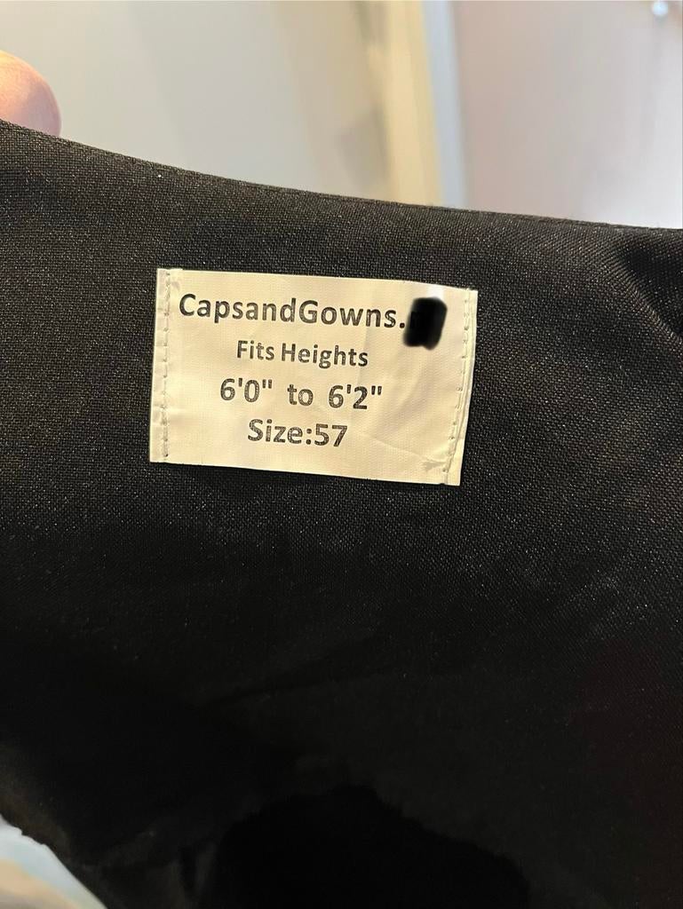 Afstudeer toga met baret - CapsandGowns, Ophalen of Verzenden, Nieuw