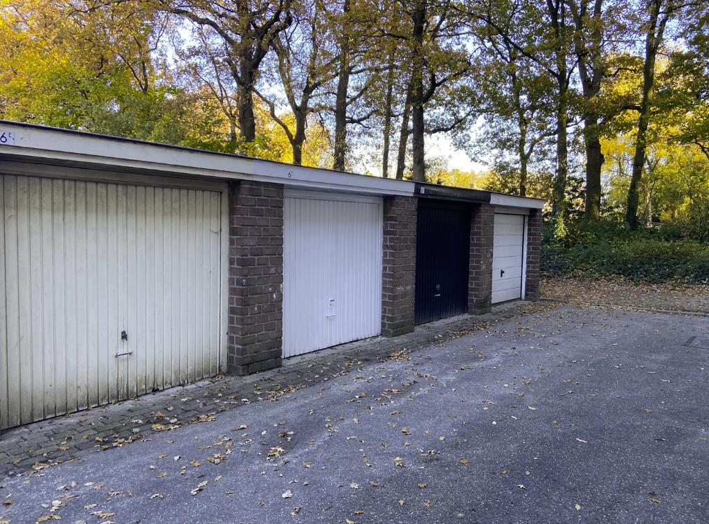 Droge garagebox nabij centrum Roosendaal