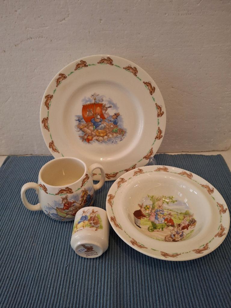 Bunnykins - Royal Doulton - mok, schaaltje, bordje & eierdop, Antiek en Kunst, Ophalen of Verzenden