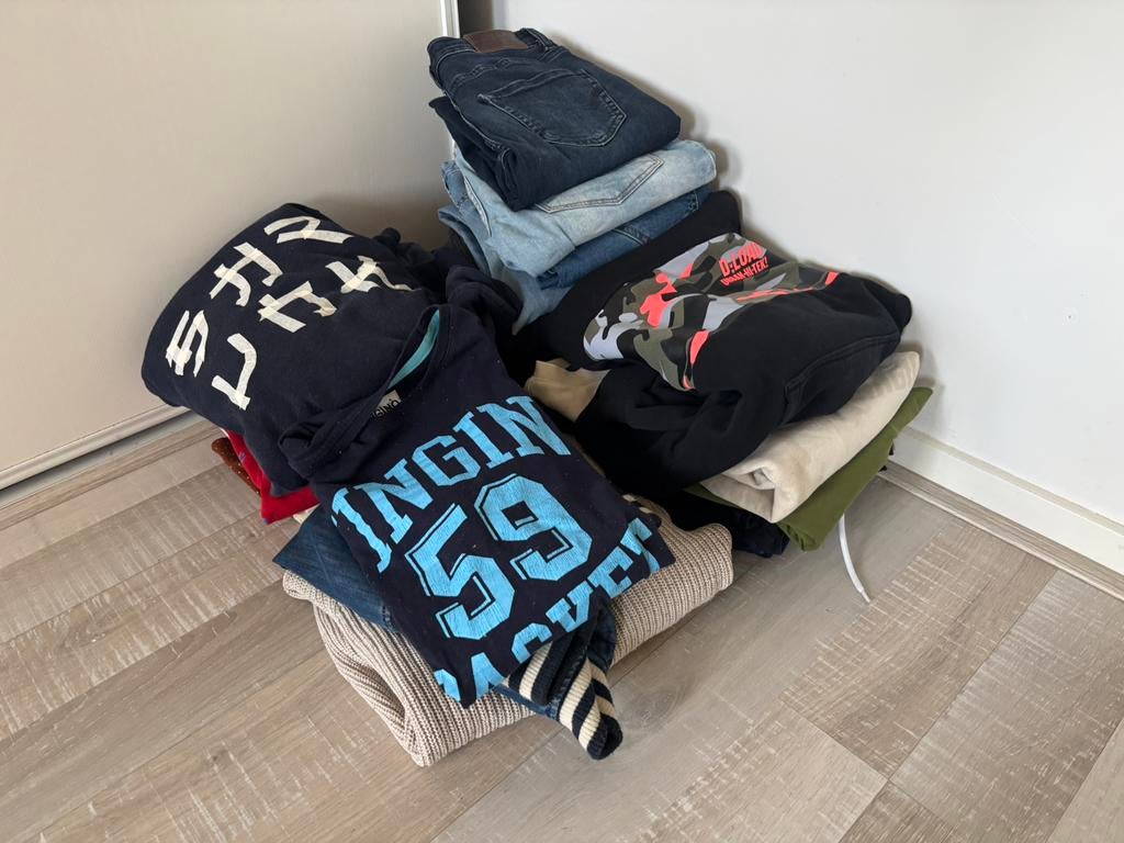 Grote set jongenskleding mt 140-146 GRATIS, Ophalen, Gebruikt, Maat 140